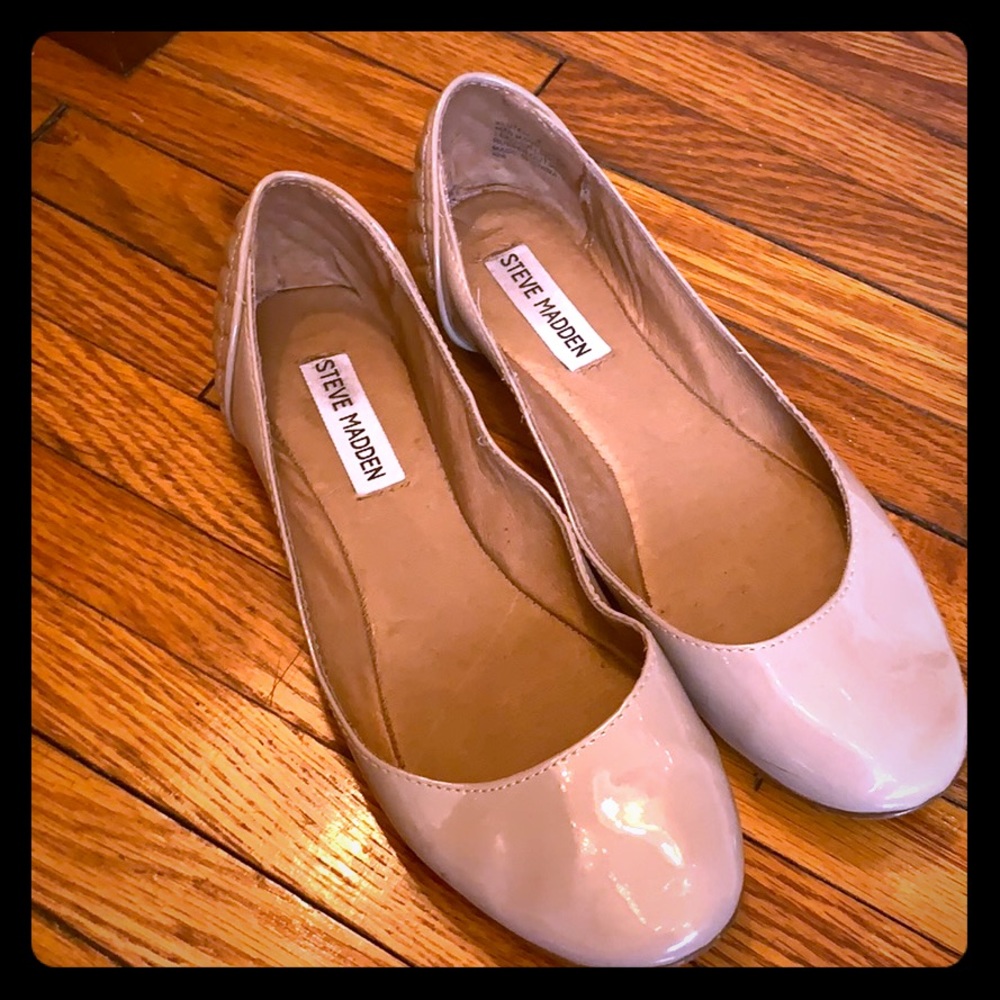 LAST CHANCE!! Steve Madden flats